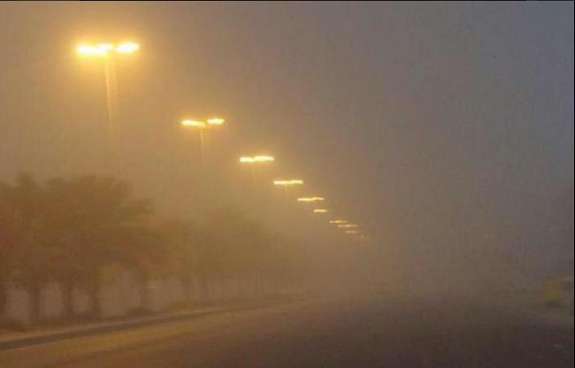 سعوديون يطالبون بأن يكون تعليق الدراسة من مهام هيئة الأرصاد #غبار_القصيم