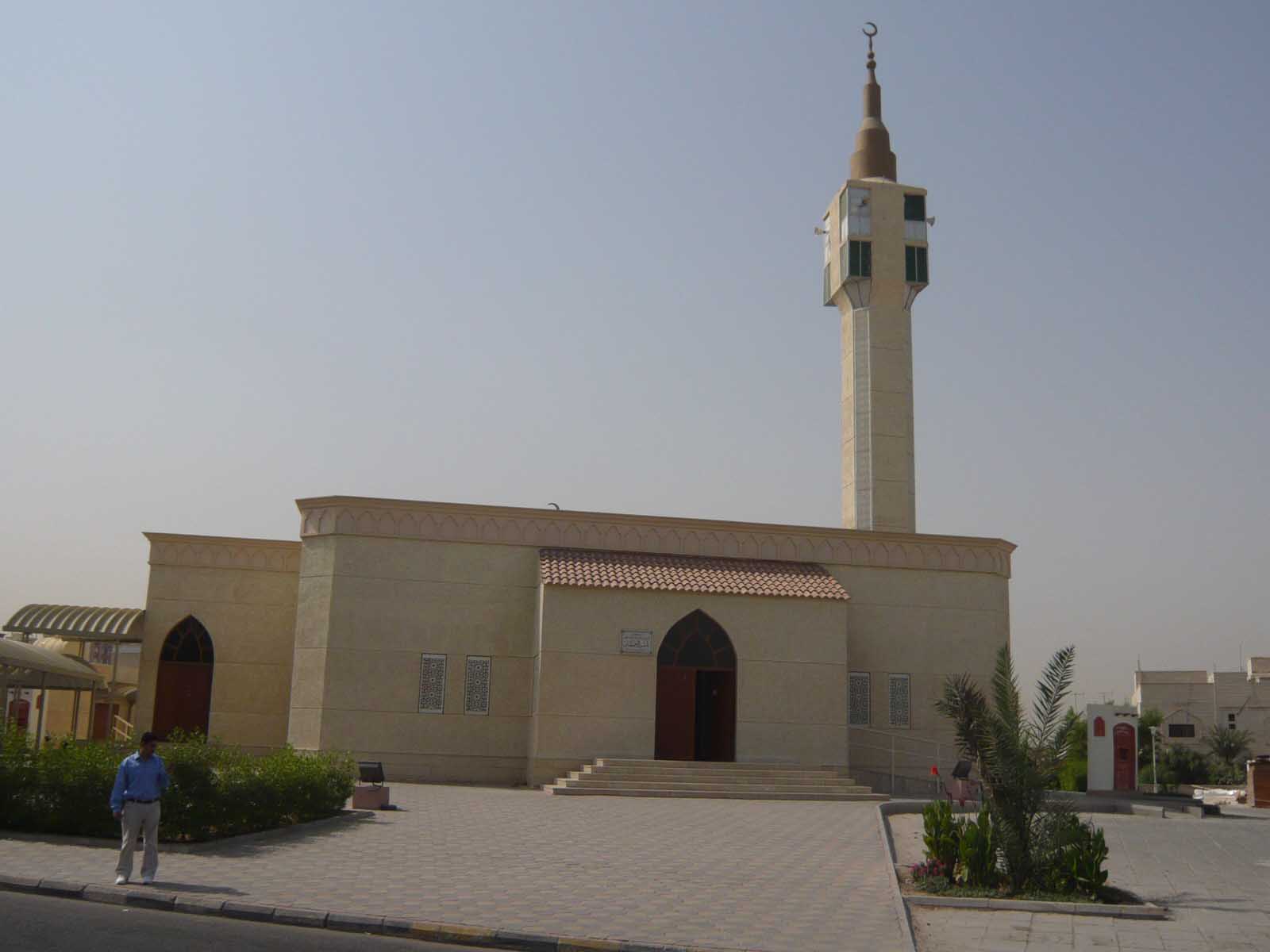 سرقة 6 مساجد في الفروانية