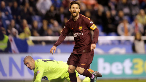 ميسي يمزق شباك ديبورتيفو.. وبرشلونة بطلاً لدوري إسبانيا