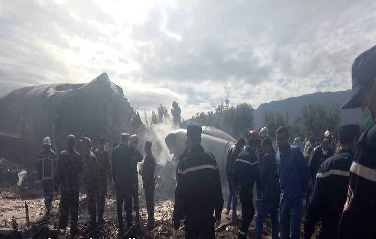 صور صادمة من موقع الطائرة الجزائرية المنكوبة