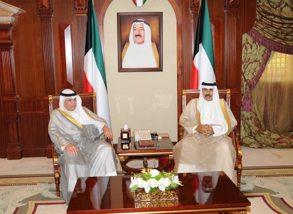 سمو ولي العهد يستقبل وزيري الخارجية والداخلية