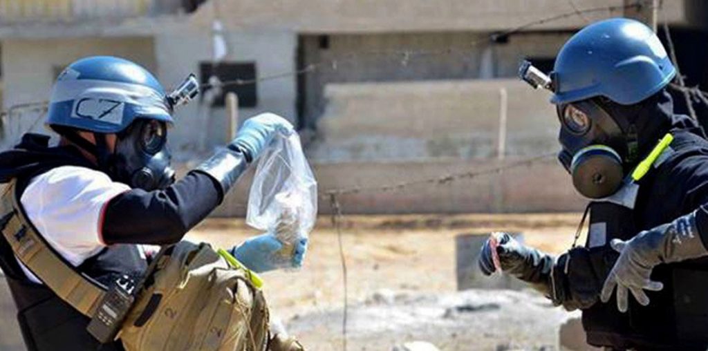 مدير الخوذ البيضاء السورية: أبلغنا منظمة “حظر الكيماوي” بأماكن دفن ضحايا الهجوم الكيميائي في دوما