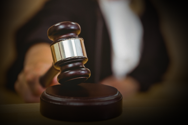 جلد المدعي العام السابق لإيران