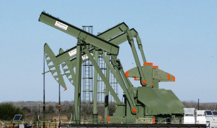 أسعار النفط ترتفع.. والعراق يزيد طاقته الإنتاجية إلى 6.5 ملايين برميل يوميًا