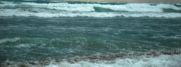 الأرصاد الإماراتية تحذر من اضطرابات في مياه الخليج