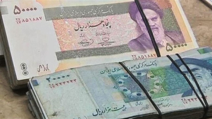 المتحدث باسم الحكومة الإيرانية يعلق على انهيار عملة بلاده
