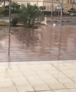 تساقط أمطار خفيفة على بعض المناطق