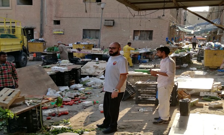 13 بائعًا مخالفًا في الفروانية