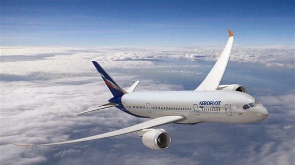 بعد غياب عامين.. مطار القاهرة يستقبل أول رحلة طيران روسية