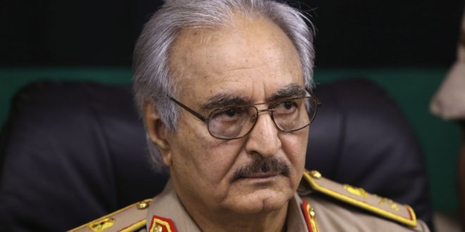 أنباء عن تدهور الحالة الصحية لخليفة حفتر