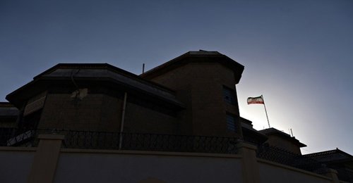 خارجية اليمن: إيران حولت سفارتها بصنعاء إلى غرفة عمليات عسكرية للانقلابيين