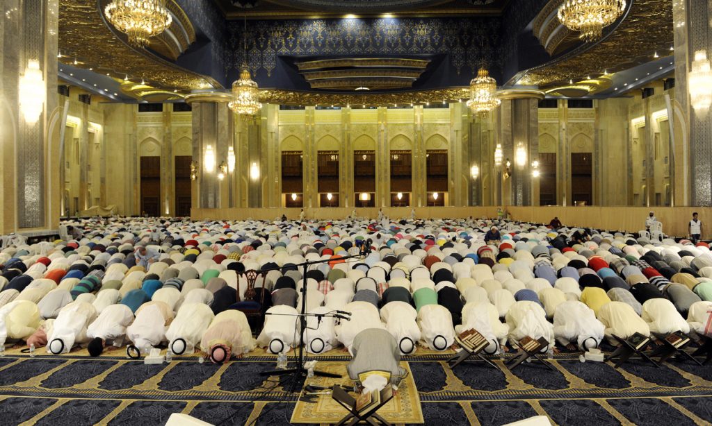“المتسولين” و “التبرعات” تحت مجهر الجهات الحكومية في رمضان