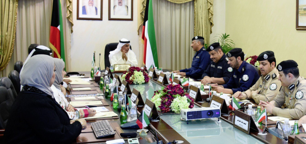 منع إصدار رخص القيادة للبدون الحاملين لبطاقات مدتها ثلاثة أشهر