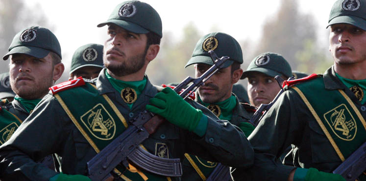 نائب قائد الحرس الثوري الإيراني: مستعدون لمواجهة أي عمل عسكري أمريكي