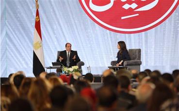 السيسي للمصريين: «أنا في ضهري ربنا»
