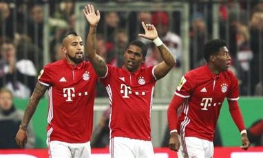 «بايرن ميونخ» يستهدف الثنائية بسحق «فرانكفورت» في ليلة وداع هاينكس