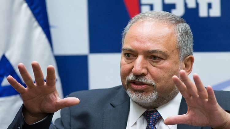 وزير الدفاع الإسرائيلي: النبي موسى “أخطأ” حين جاء بنا إلى الشرق الأوسط!