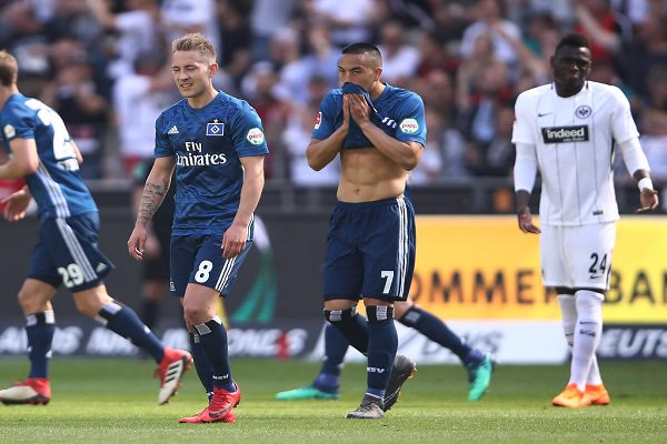 الساعة تدق قبل هبوط أول لهامبورغ