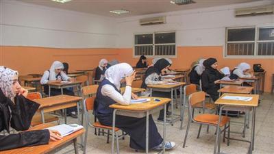 طلبة المتوسط ينهون الاختبارات اليوم.. وشهادة الثانوية تبدأ 20 الجاري