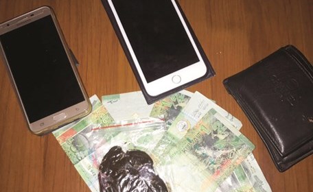 ضبط مطلوب بـ «كفّ حشيش» في الأندلس