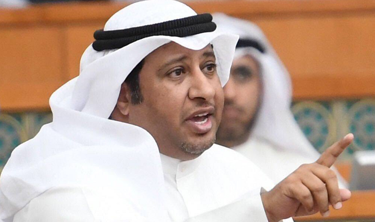 الحميدي السبيعي يلوح باستجواب الوزيرة هند الصبيح