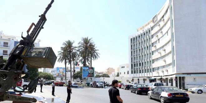 مصرع 7 أشخاص في الهجوم على لجنة الانتخابات الليبية