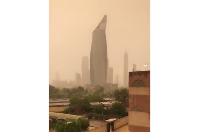 بالفيديو | أمطار غزيرة على العاصمة