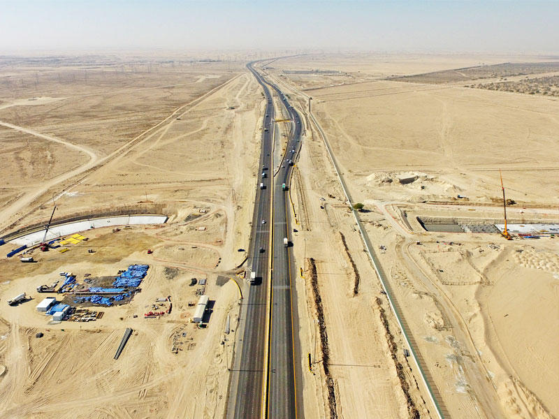 «الأشغال»: 3 عقود منفصلة لتنفيذ الطريق الإقليمي الجنوبي