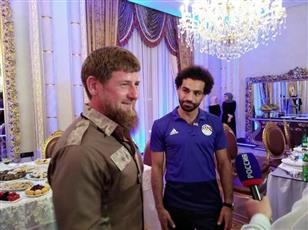 رئيس الشيشان يمنح النجم #محمد_صلاح صفة “المواطن الفخري”