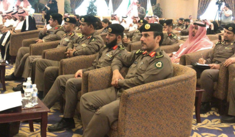 كيف سيتعرف الشرطي السعودي على هوية قائدة السيارة؟ #المرأة_السعودية_تسوق
