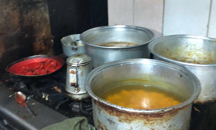 إتلاف أسماك في الواجهة البحرية.. ومحلات مخالفة بالجهراء