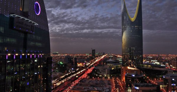 انكماش الودائع لدى البنوك السعودية مع قيام الحكومة بسحب أموال
