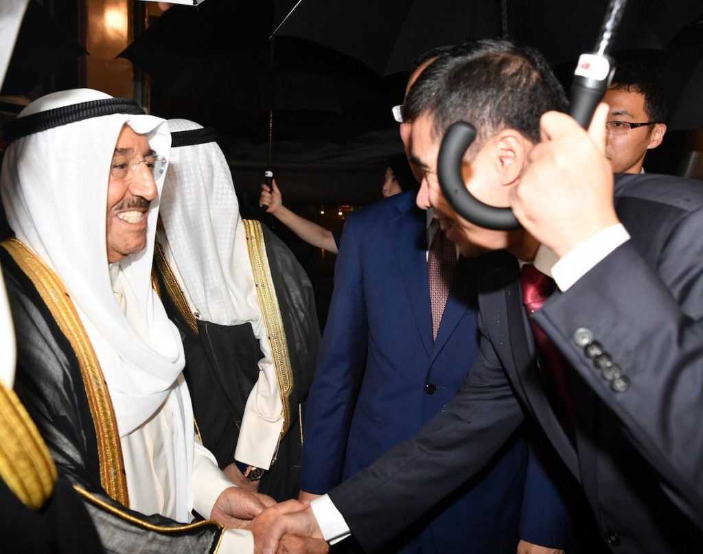 نص المقابلة الخاصة مع سمو أمير البلاد ووكالة الانباء الصينية بمناسبة زيارة سموه للصين