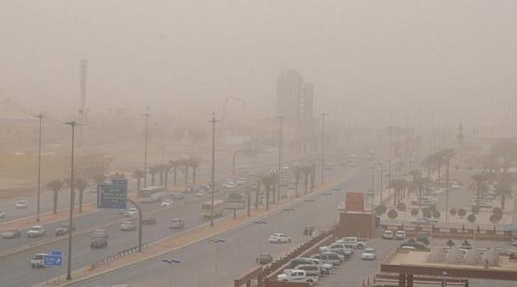 غبار يعيق الرؤية بـ #الرياض .. حتى الـ 8 مساءً
