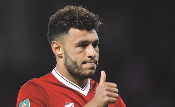 ليفربول يفقد تشامبرلاين الموسم المقبل
