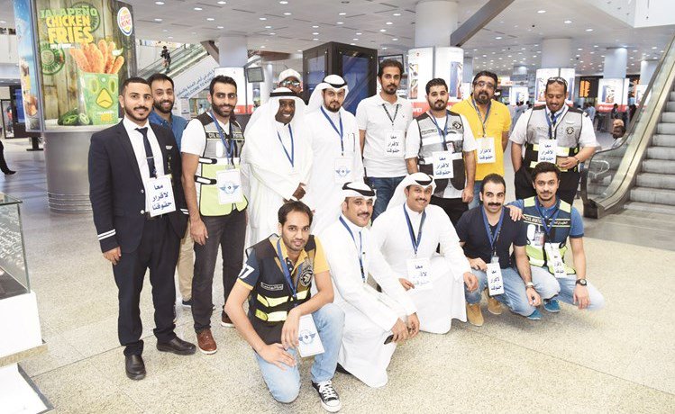 اعتصام في المطار لليوم الثاني على التوالي #نقابة_الطيران_المدني  #إضراب_الطيران_المدني