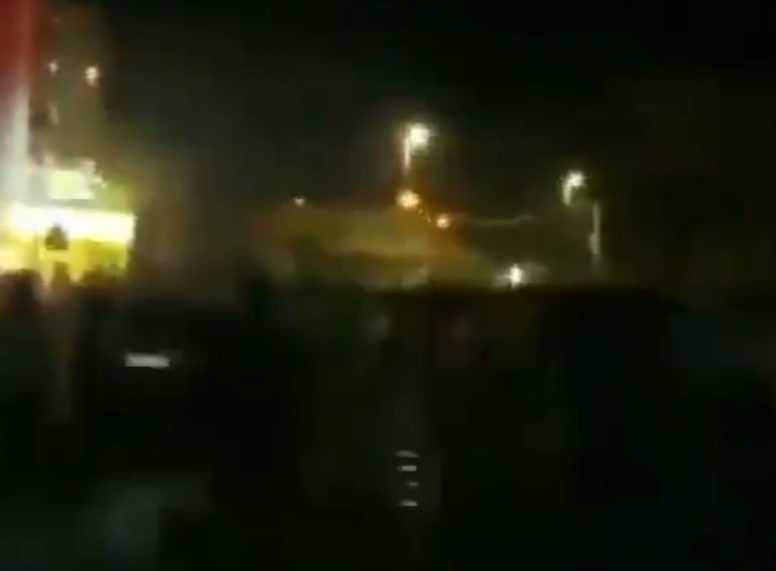 فيديو| قتلى وجرحى من المتظاهرين برصاص قوات الأمن الإيرانية في مدينة #المحمرة