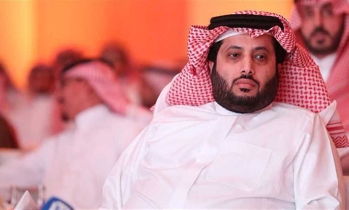 تركي آل الشيخ يتنازل عن قضاياه ضد الأهلي المصري