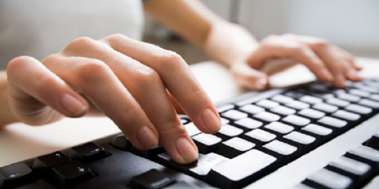 إعلان توظيف يطلب طباعين كويتيين.. براتب 694 دينارًا