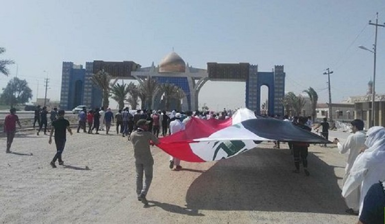 بالصور | متظاهرون عراقيون يغلقون منفذ سفوان الحدودي مع الكويت