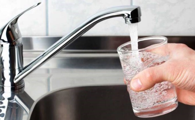 اترك الصنبور مفتوحا لفترة في الصباح قبل استخدام المياه للشرب أو للطهي