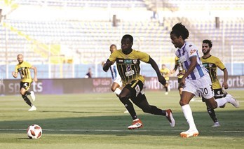 الدوري المصري يلتهب مبكراً