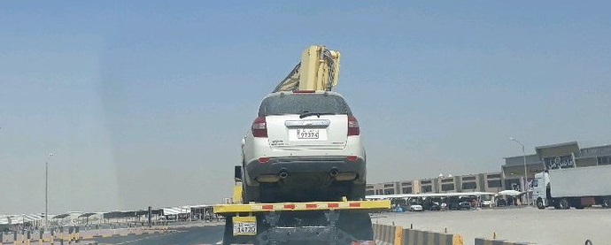 رفع 5 سيارات وتبديل 110 حاوية بالفروانية