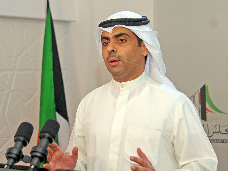 العدساني: التعيينات الباراشوتية لن تمر مرور الكرام وسنحاسب الوزراء