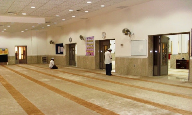 وزير الأوقاف: لا مبيت لأي جماعة في المساجد