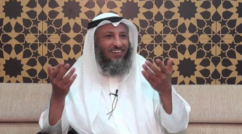 بالڤيديو | الشيخ عثمان الخميس يوضح متى يجوز للمرأة كشف وجهها؟