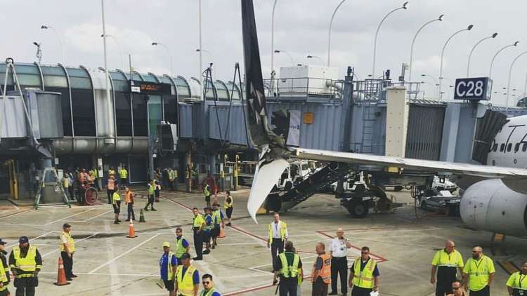 اصطدام طائرتين مدنيتين في مطار شيكاغو دون إصابات