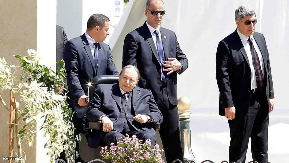 كسر “الدائرة المحيطة”.. كلمة السر بتغييرات الجيش في الجزائر
