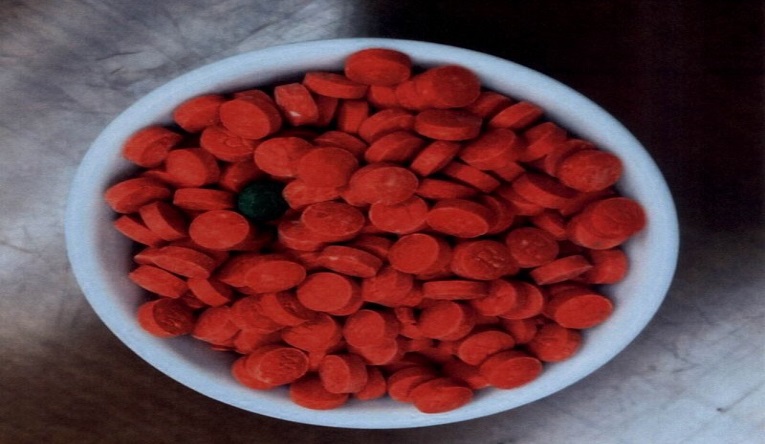 السعودية تحبط تهريب كمية كبيرة من المخدرات والخمور