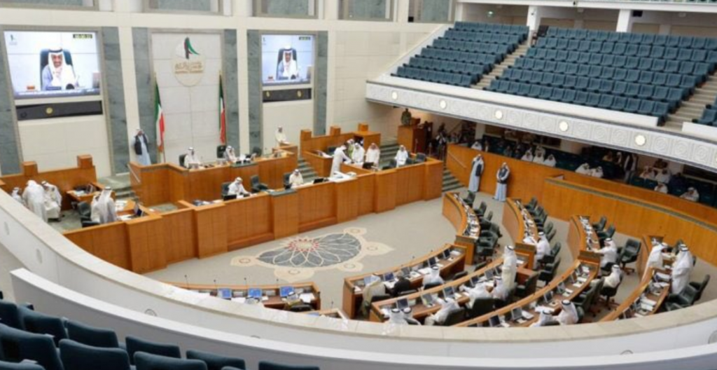 مجلس الأمة يبدأ دور الانعقاد القادم باستجوابات!